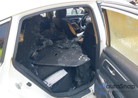 2017 Nissan Altima 2.5/2.5 S/2.5 Sl/2.5 Sr/2.5 Sv z USA, uszkodzony, nr VIN 1N4AL3AP8HC113266